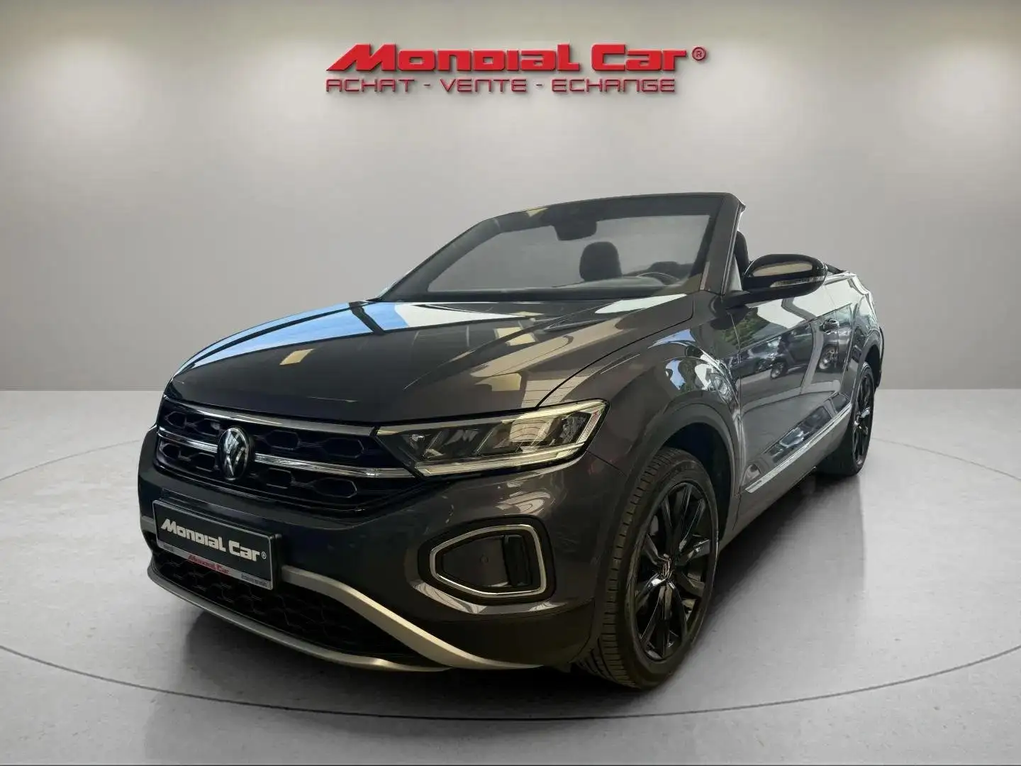 Volkswagen T-Roc Cabriolet 1.5 TSI DSG *CarPlay*1er prop*Garantie* Gris - 1