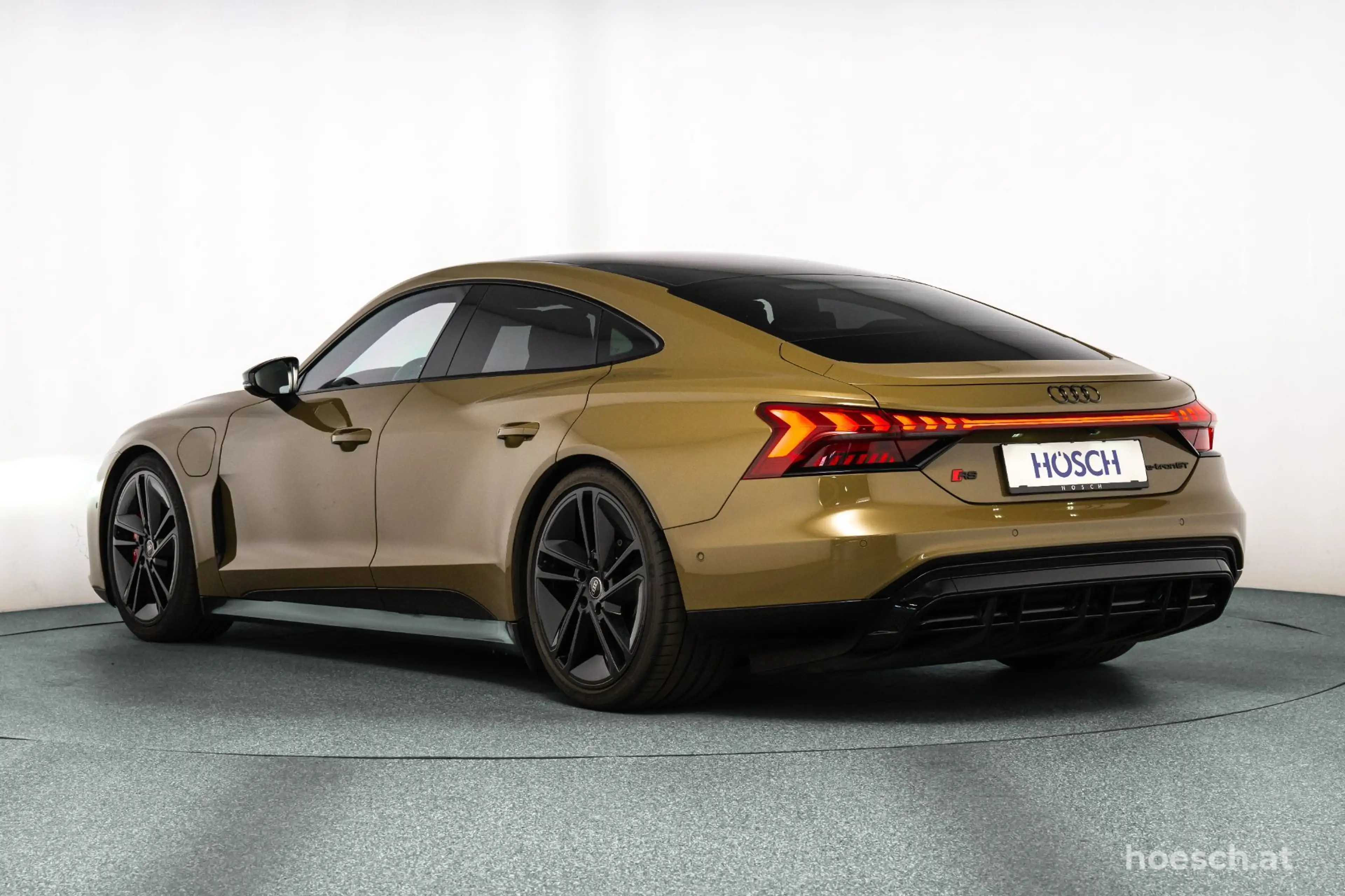 Audi e-tron GT RS quattro VOLLAUSSTATTUNG TAKTIGRÜN -58% — photo 4