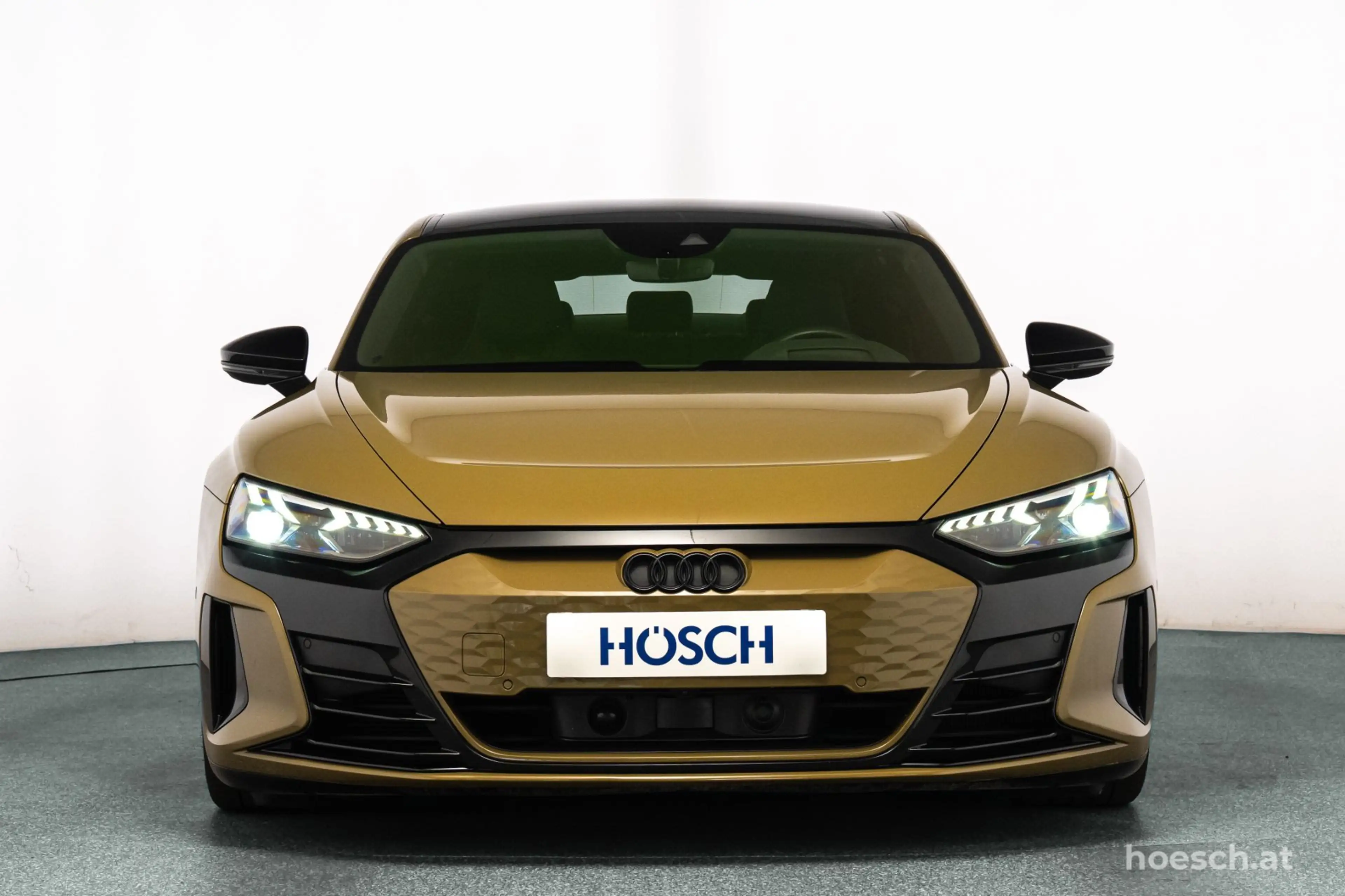 Audi e-tron GT RS quattro VOLLAUSSTATTUNG TAKTIGRÜN -58% — photo 2