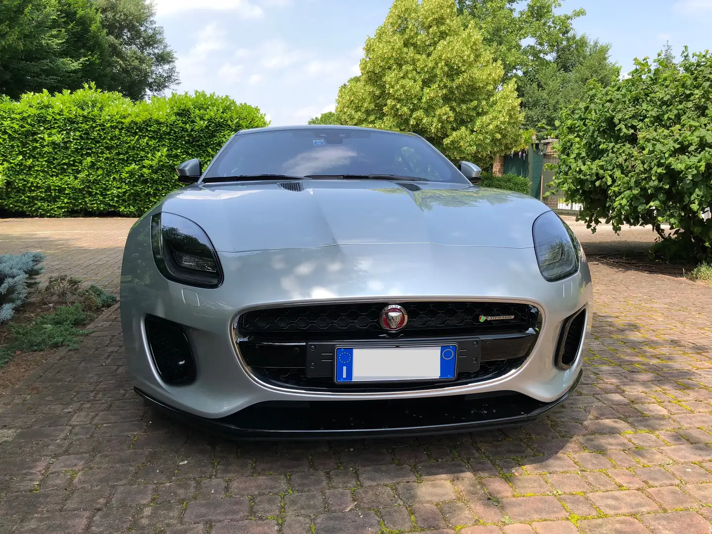 Jaguar F-Type F-Type Coupe 3.0 V6 s/c R-Dynamic rwd 340cv Argent - 1