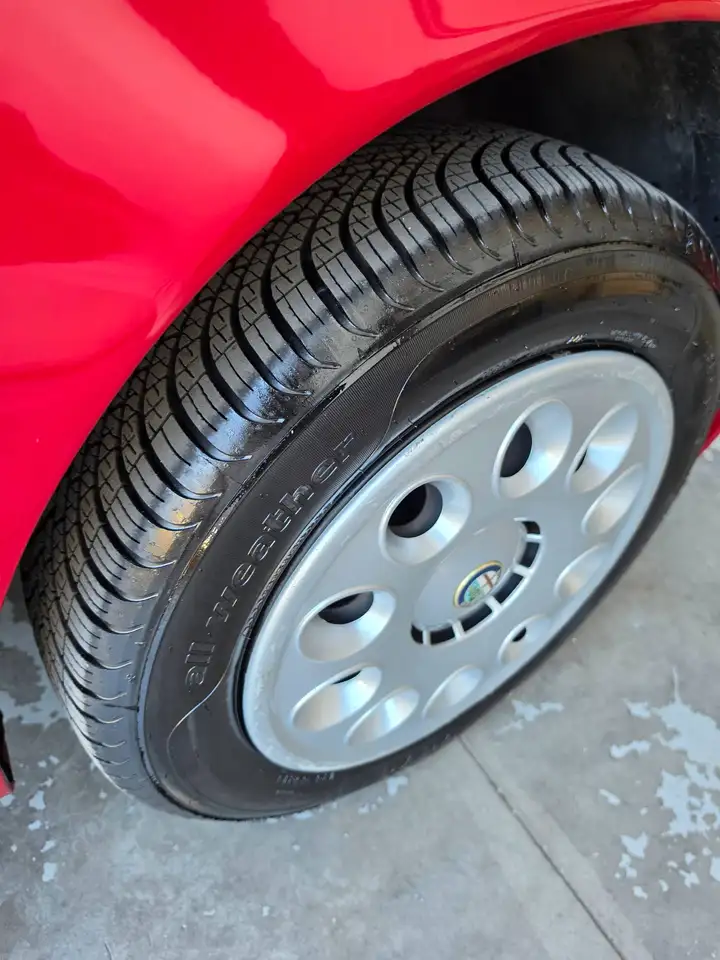 Alfa Romeo 147 I 2000 3p 1.6 ts Distinctive 105cv, foto 3