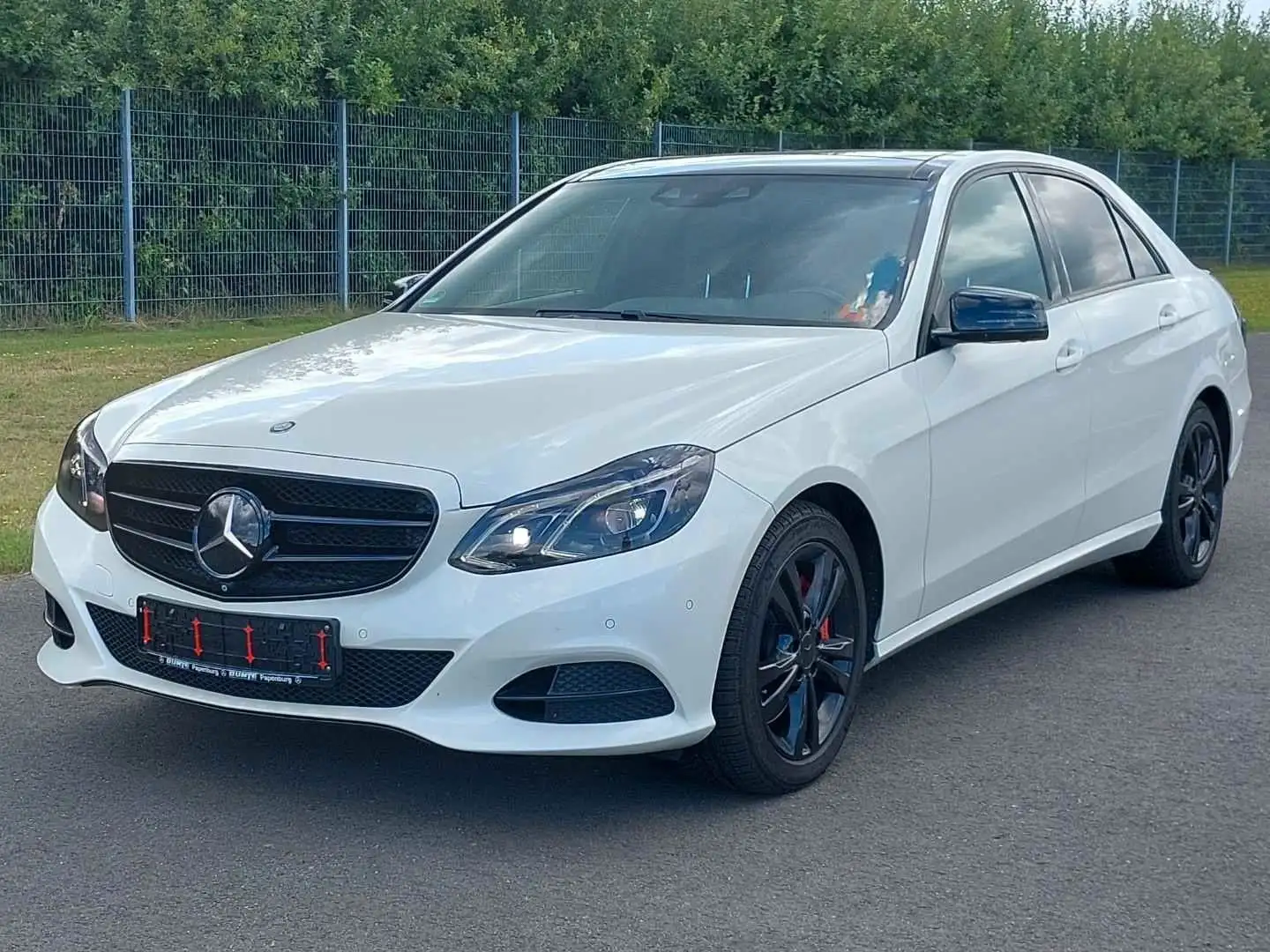 Mercedes-Benz E 350 d/PANORAMA/LEDER/XENON/R,KAMERA/MEMORIY Bílá - 1