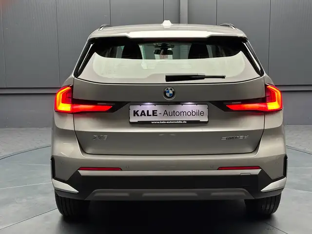 BMW X1 view 4