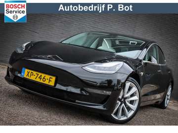 Long Range AWD 75 kWh Auto Pilot