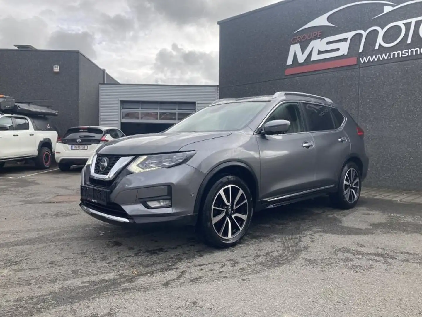 Nissan X-Trail 1.7D 2WD MT MY19,5 TEKNA+ Premium Leather Gris - 1