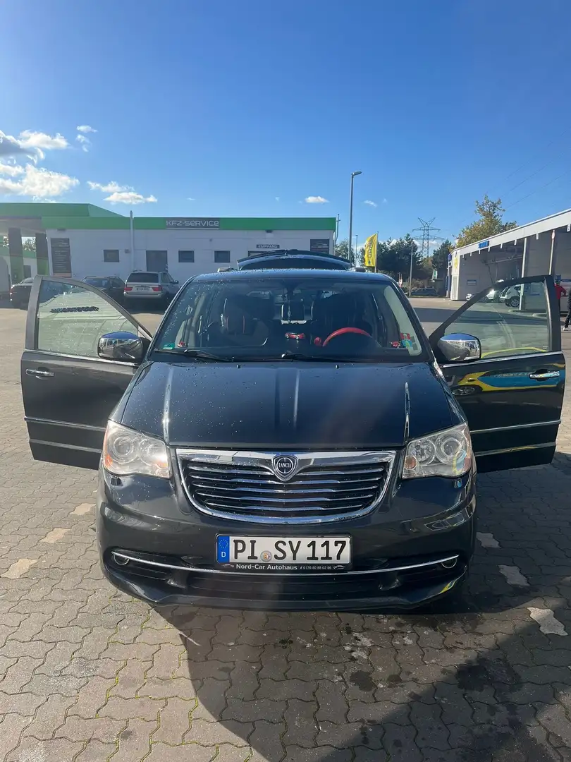 Lancia Voyager 2.8 CRD16v Silver - 2