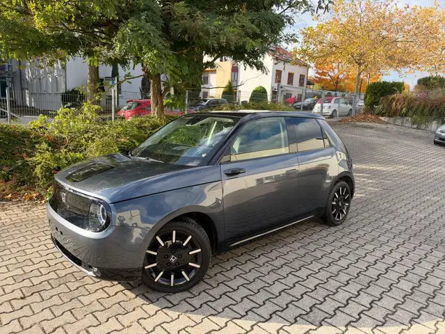 Honda e Advance Panorama