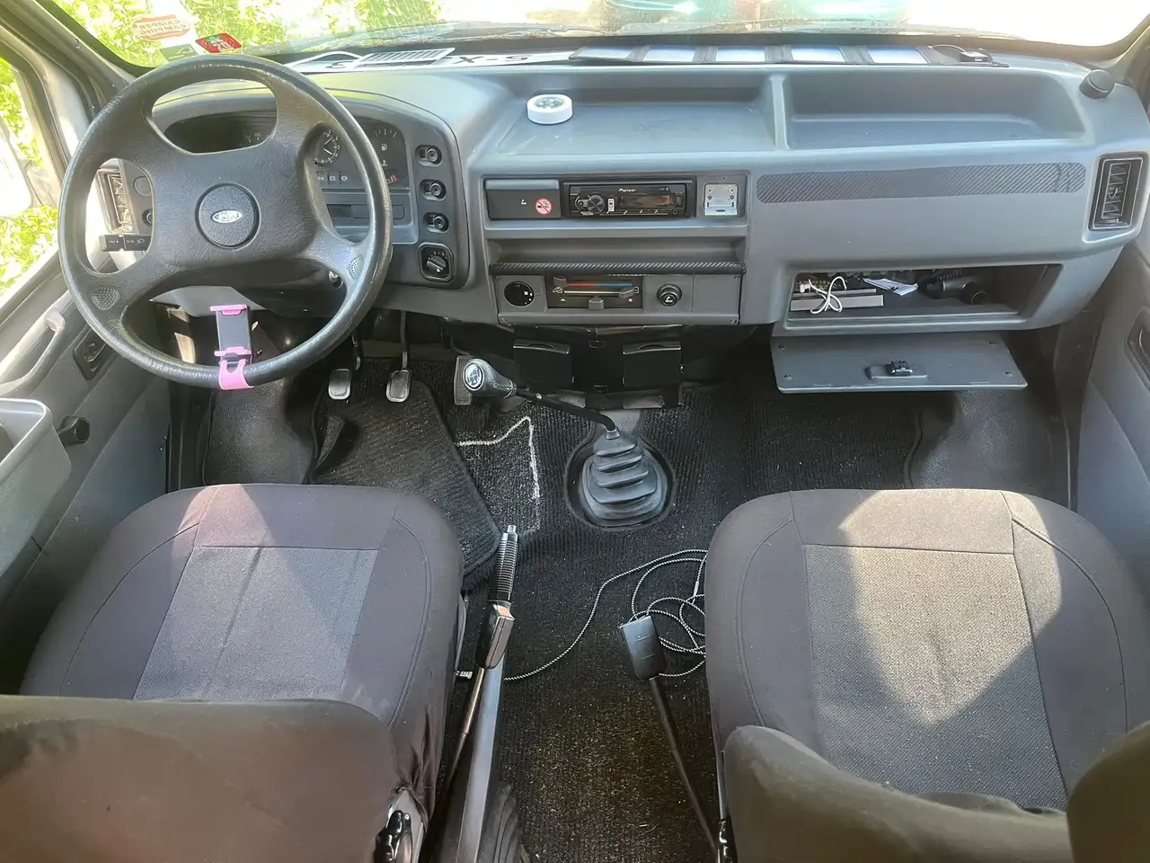 Ford Transit campervan 100s, foto 2
