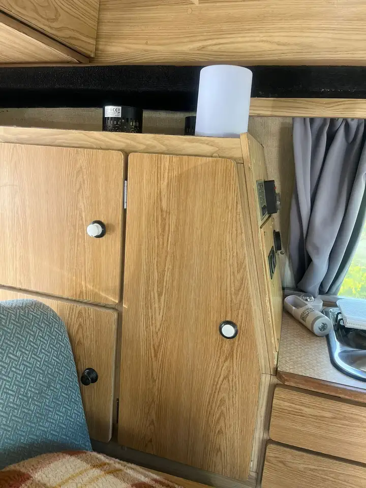 Ford Transit campervan 100s, foto 9