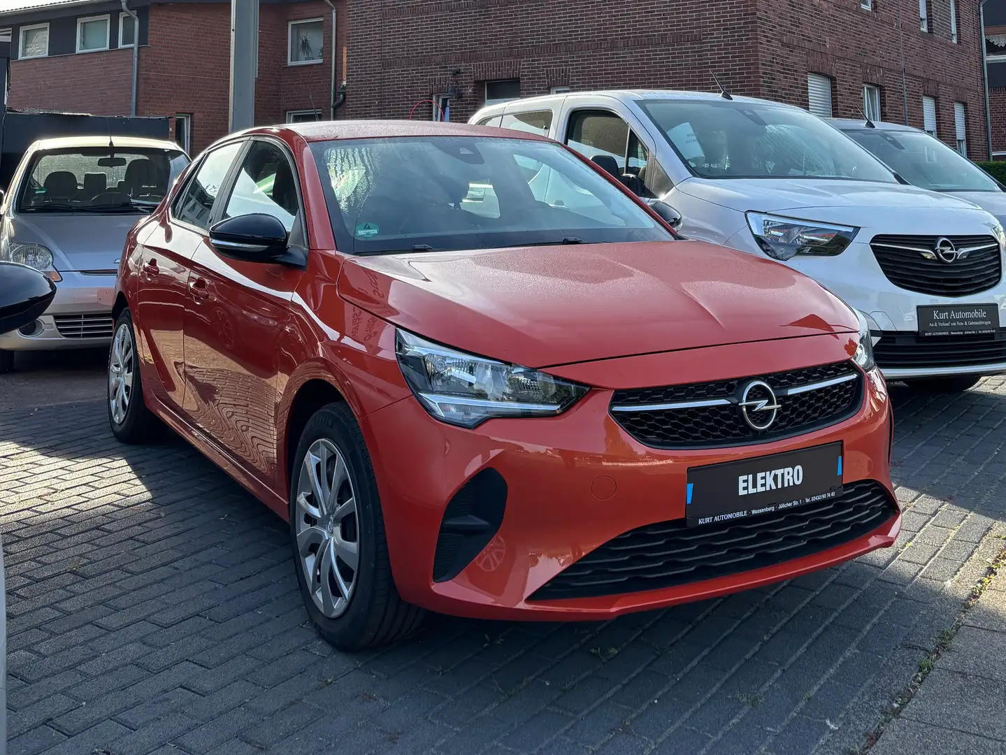 Opel Corsa-e e Edition Arancione - 1