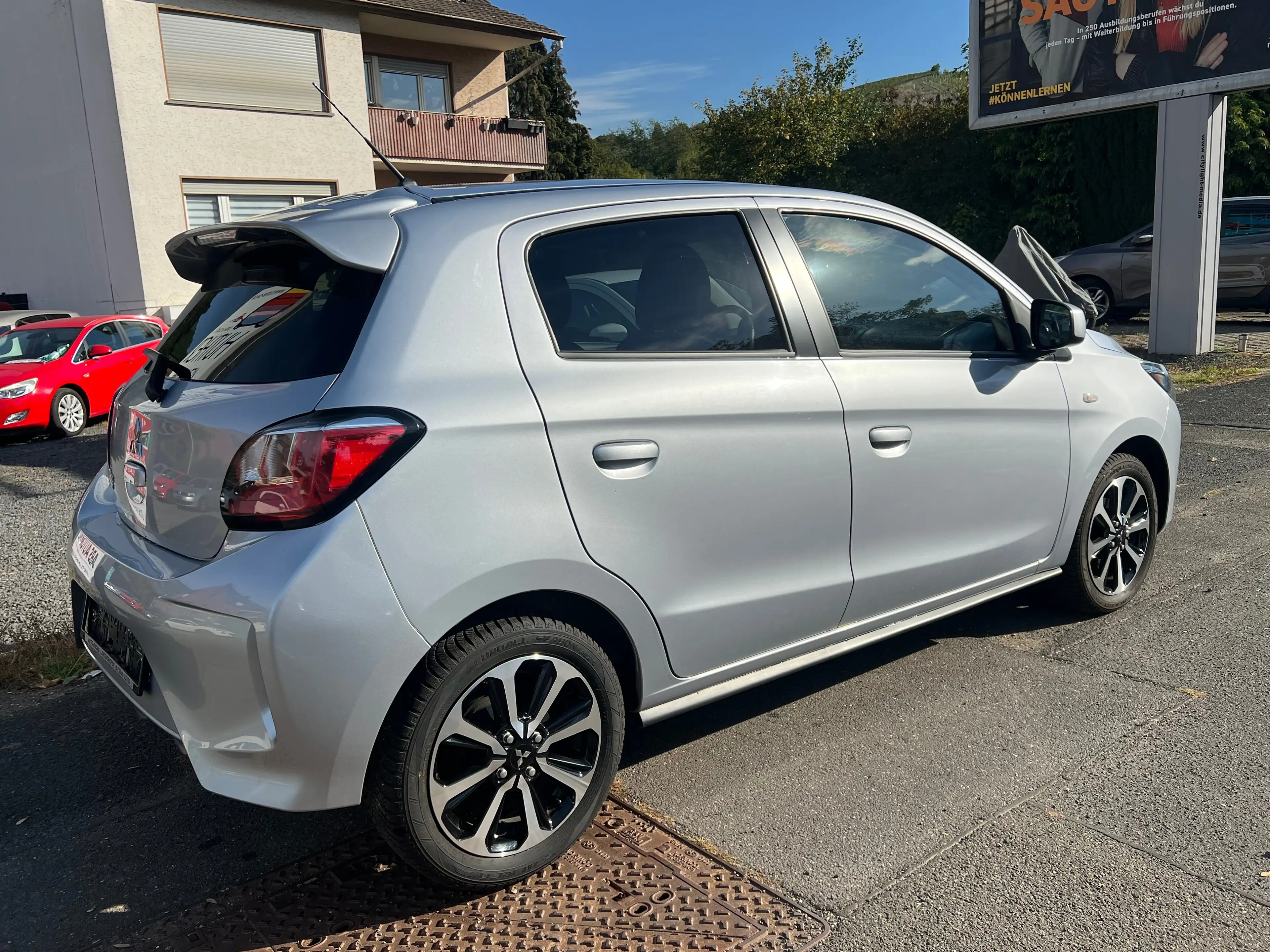 Mitsubishi Space Star Spece Star select + Rückfahrkamera tüv neu — photo 12