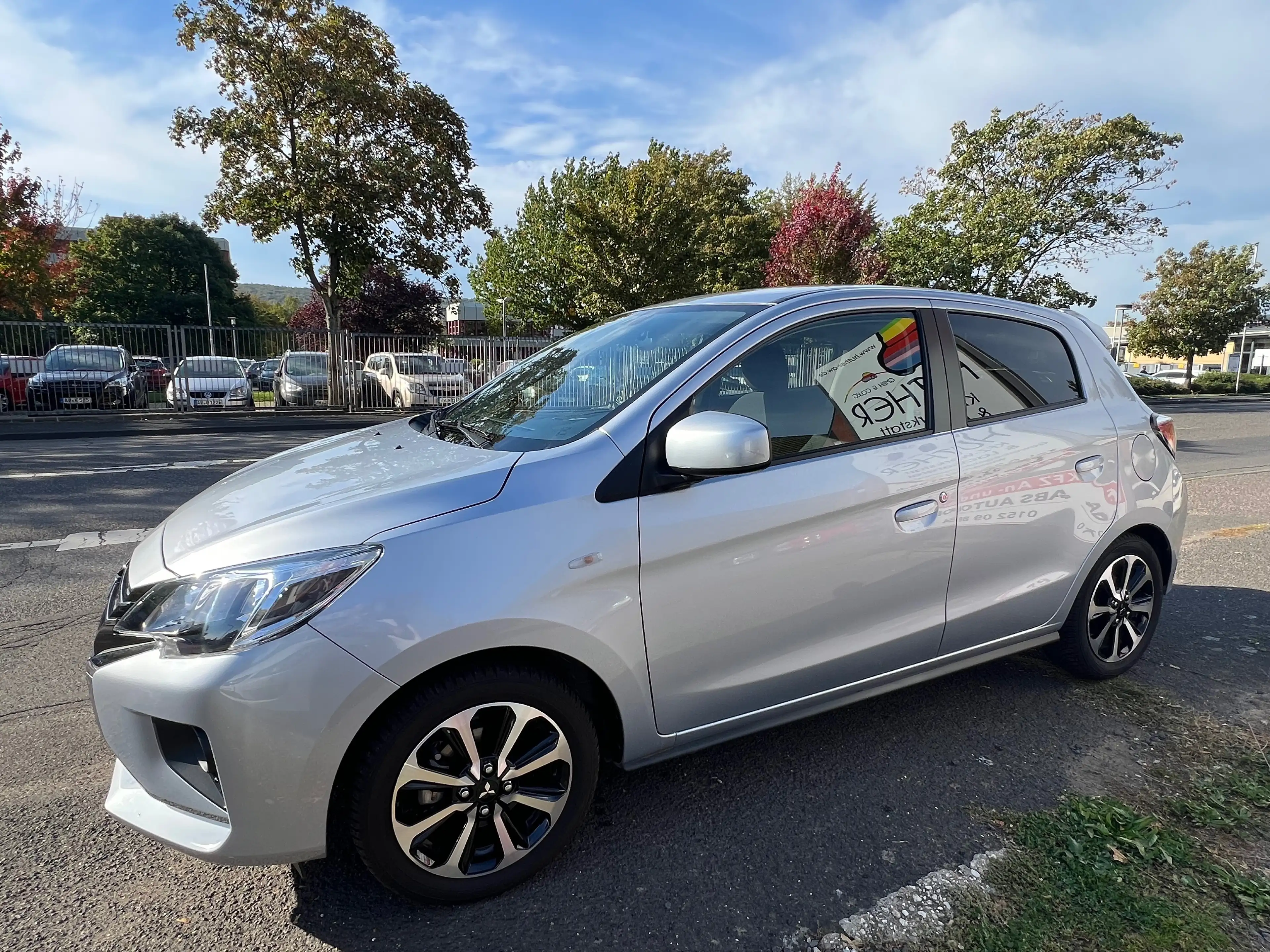 Mitsubishi Space Star Spece Star select + Rückfahrkamera tüv neu — photo 14