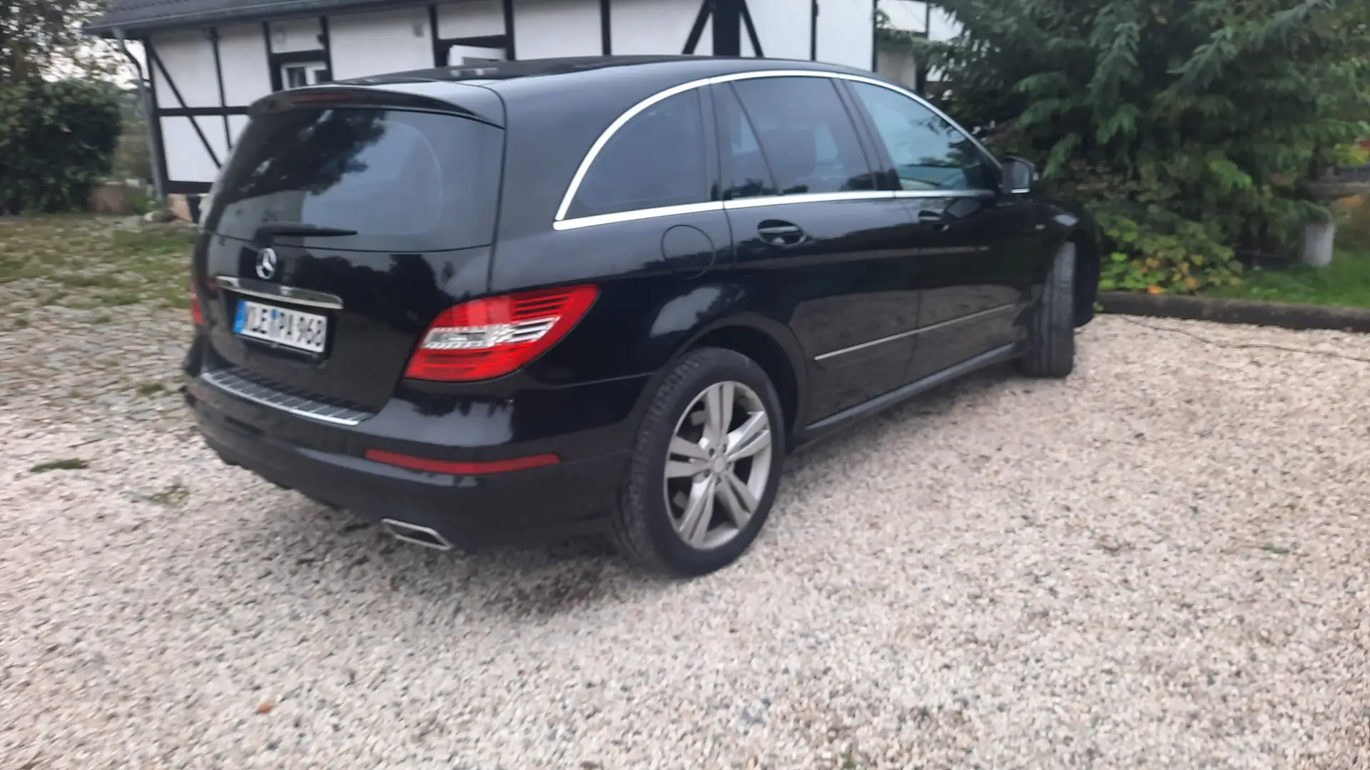 Mercedes-Benz R 300 R 300 CDI DPF BlueEFFICIENCY 7G-TRONIC Schwarz - 2