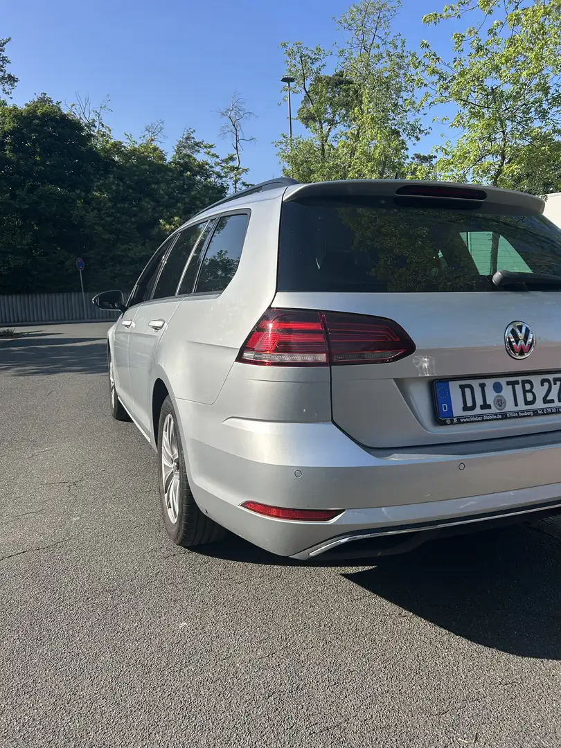 Volkswagen Golf Variant 2.0 TDI SCR DSG Comfortline - 2