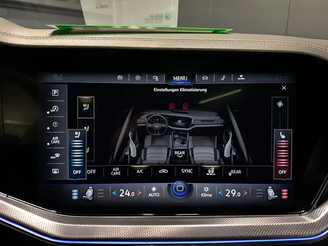 Volkswagen Touareg view 24