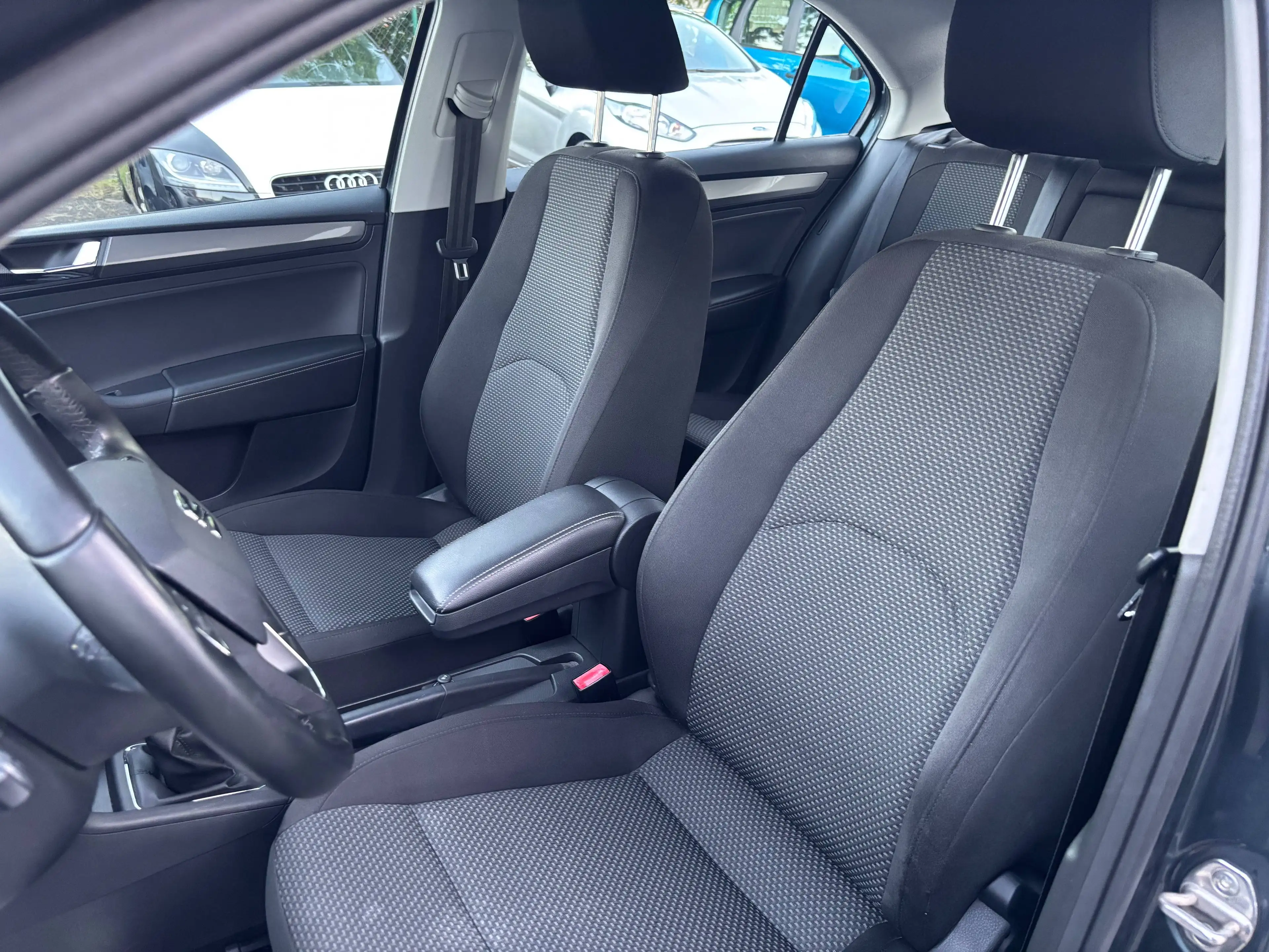 SEAT Toledo Style - Benzin, TÜV Neu, Klima, Garantie — photo 12