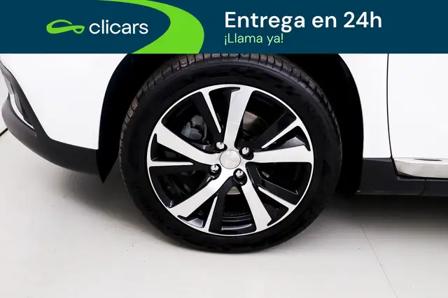 Peugeot 2008 view 11