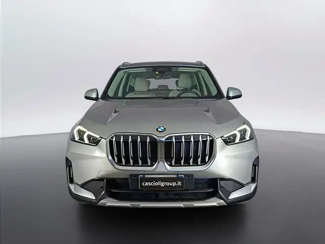 BMW X1 view 2