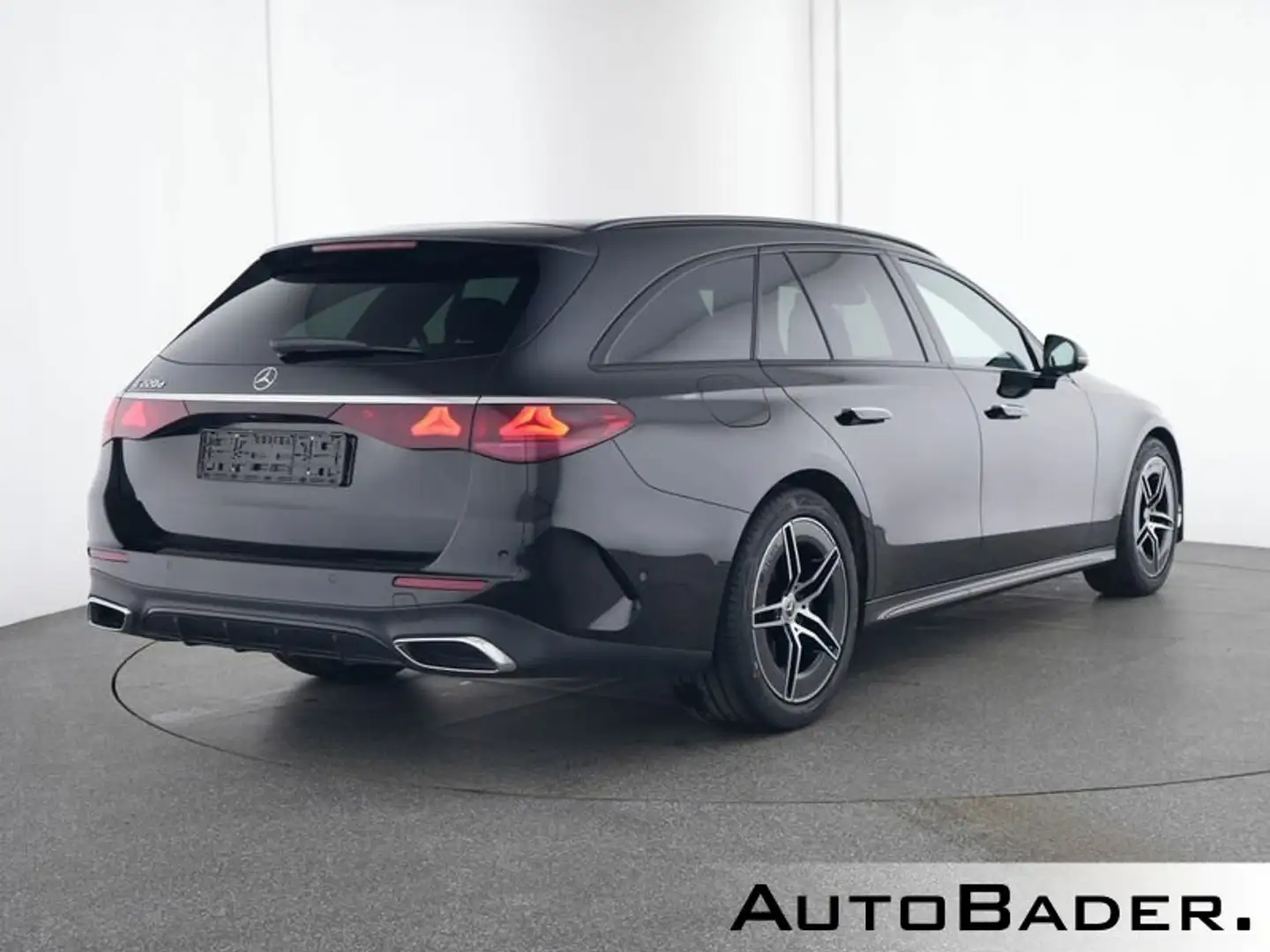 Mercedes-Benz E 220 E 220 d T AMG Advanced DISTR NIGHT AHK KeylGO Schwarz - 2