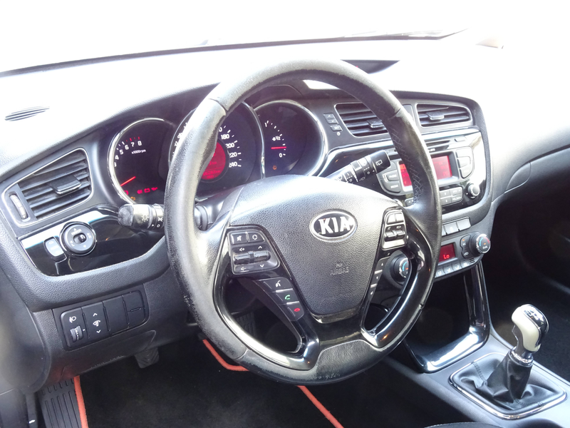 Kia Ceed / cee'd Cee'd 1.6i Fusion — photo 8