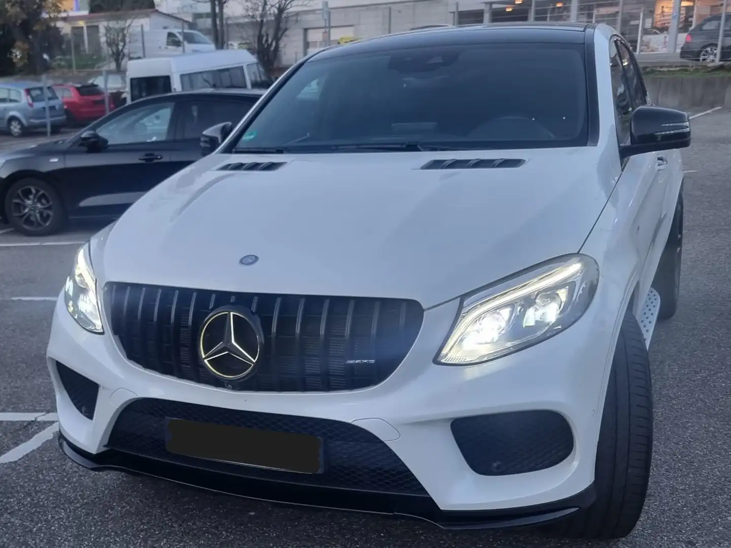 Mercedes-Benz GLE 450 GLE 450 Coupe AMG 4Matic 9G-TRONIC AMG Line Weiß - 1
