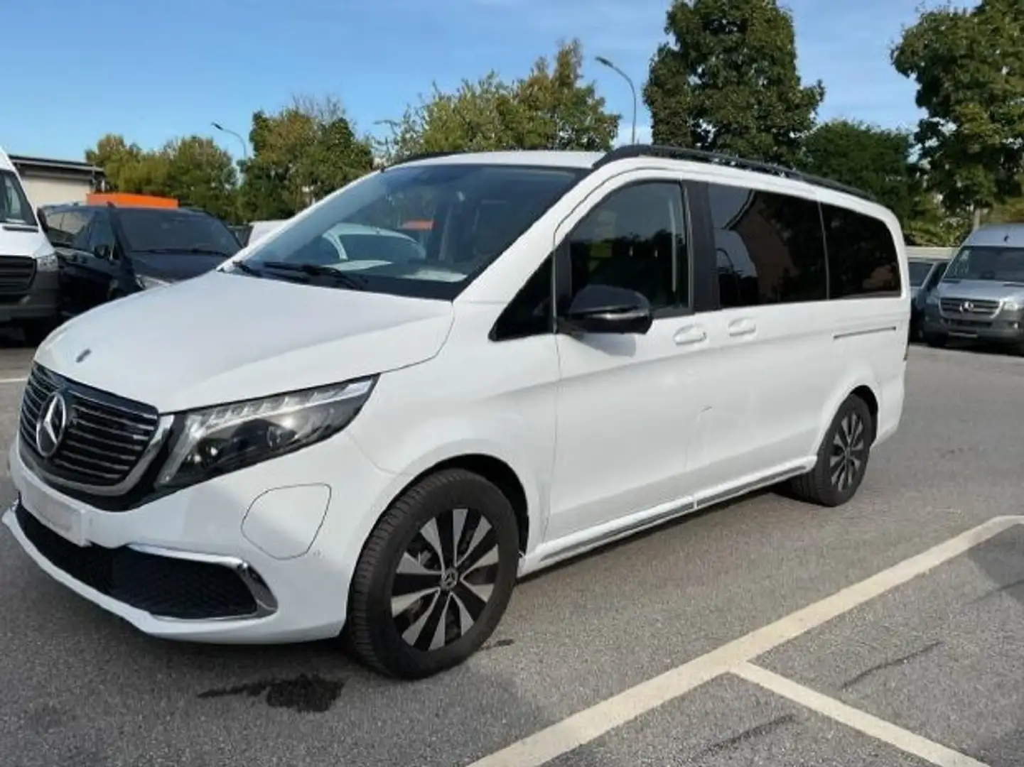 Mercedes-Benz EQV 250 EQV 250 Lang Navi Pano 360° LED ILS Tisch-P. SHZ Weiß - 2