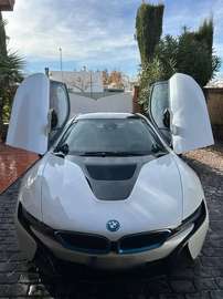 i8