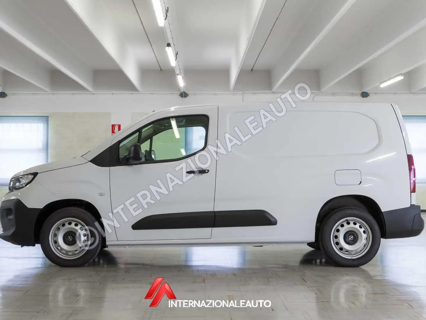Opel Combo Cargo L2H1 - BlueHdi 130 cv S&S Bianco - 1