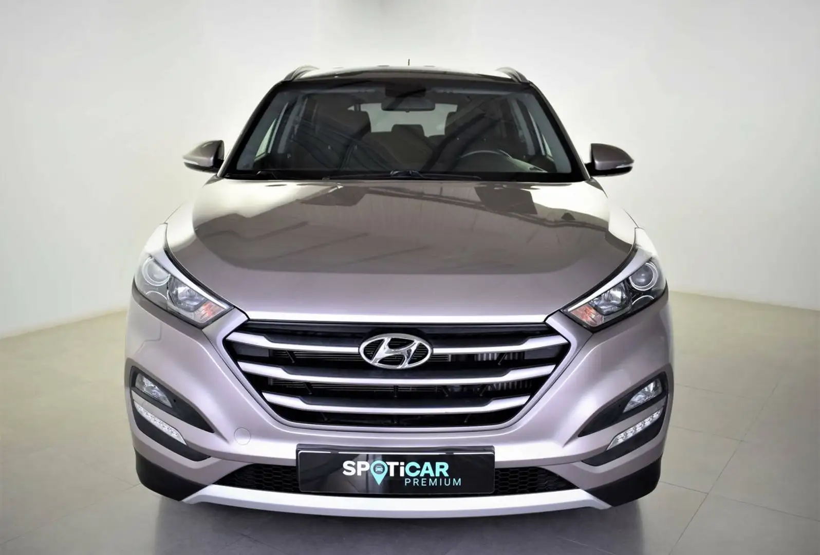 Hyundai TUCSON 1.7CRDi 85kW (115CV) BlueDrive  4x2 Klass Бежевий - 2