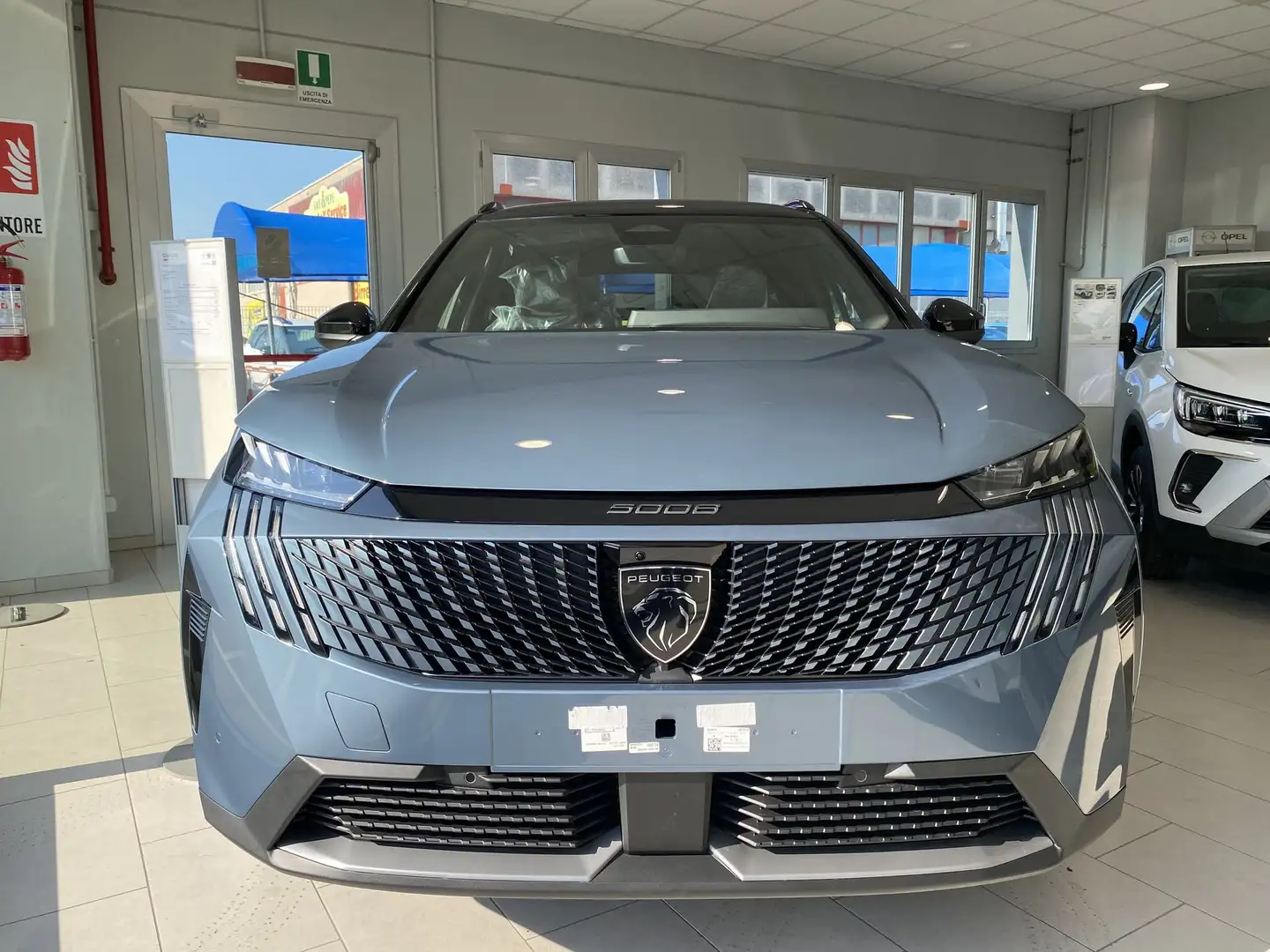 Peugeot 5008 Hybrid 145 e-DCS6 GT - 2
