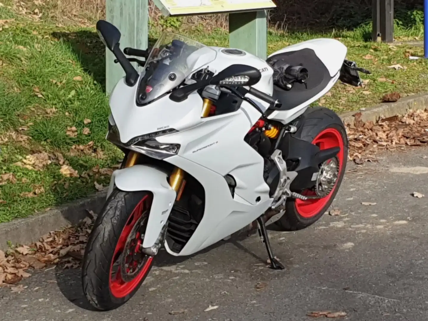 Ducati SuperSport Alb - 1