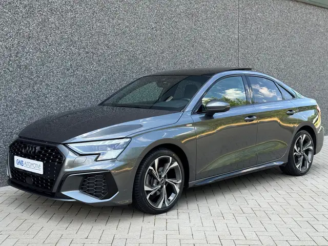Audi A3 view 4
