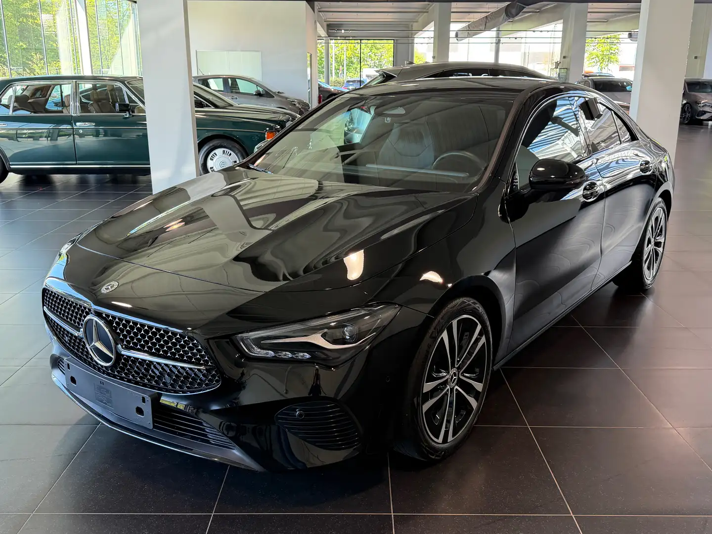 MERCEDES-BENZ Cla