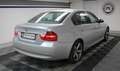 BMW 318 i Lim. AUTOMATIK KLIMA 2.HD TÜV 07/2027 90TKM Argent - thumbnail 4
