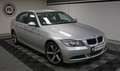 BMW 318 i Lim. AUTOMATIK KLIMA 2.HD TÜV 07/2027 90TKM Argent - thumbnail 3