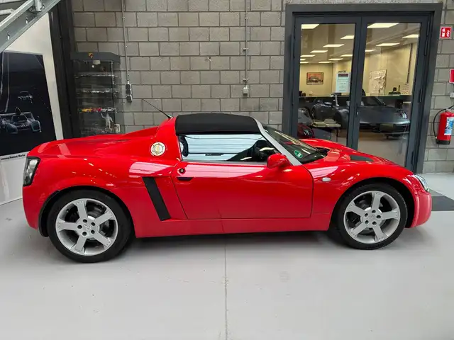 Opel Speedster 2.2i SE 16v Limited Edition