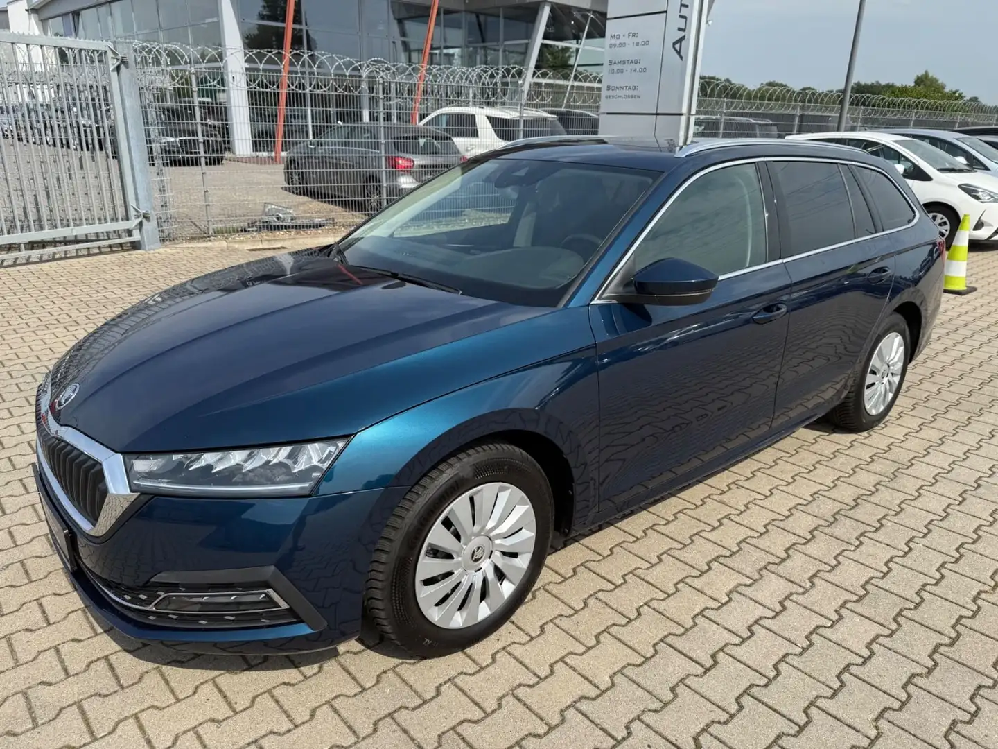 Skoda Octavia Combi Style Blau - 1