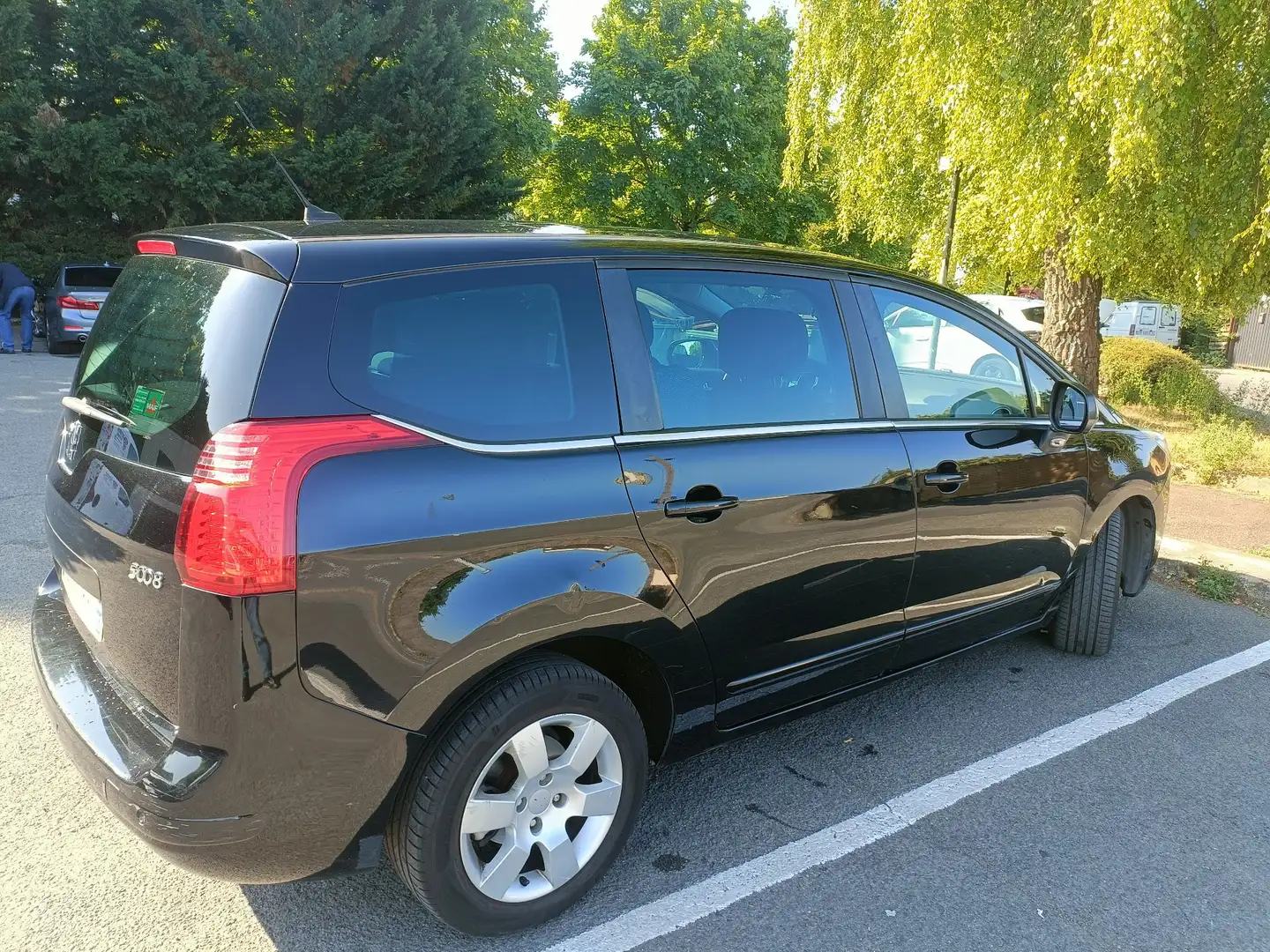 Peugeot 5008 2.0 HDi 150ch FAP BVM6 Business Pack 7pl - 1