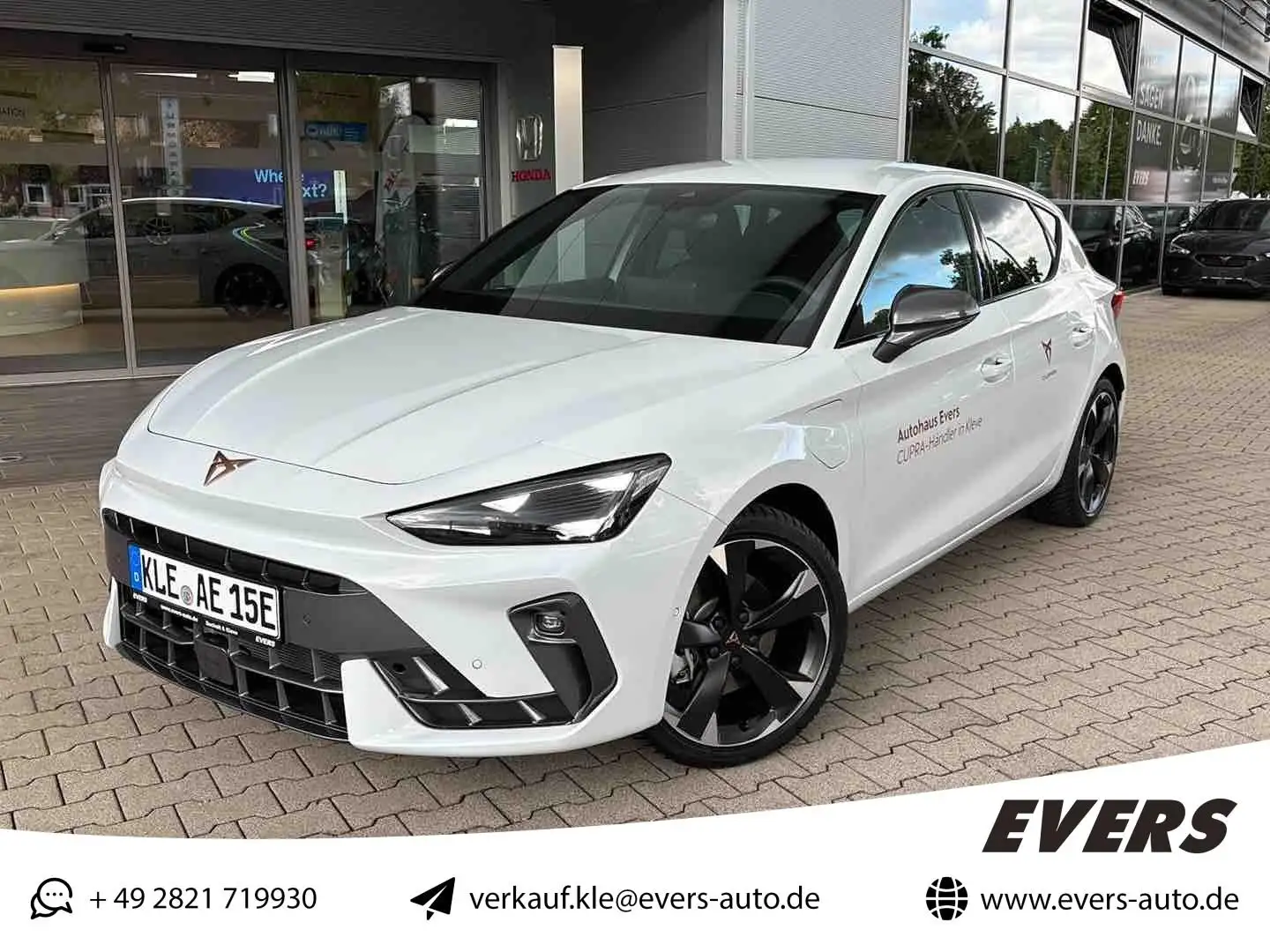 CUPRA Leon 1.5 e-Hybrid NAVI SENHEISER ALLWETTER Weiß - 1