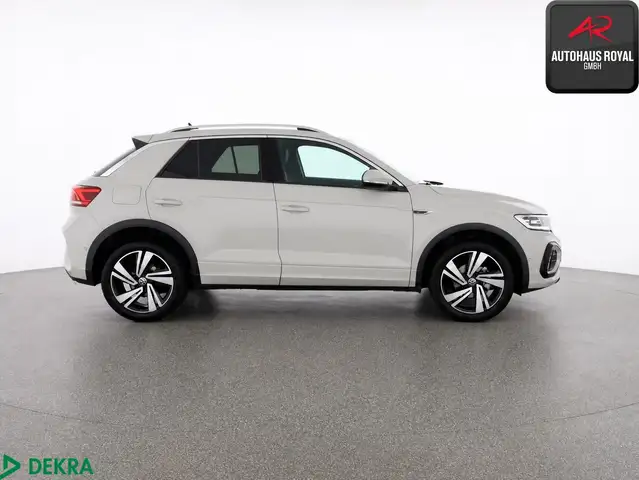 Volkswagen T-Roc view 6