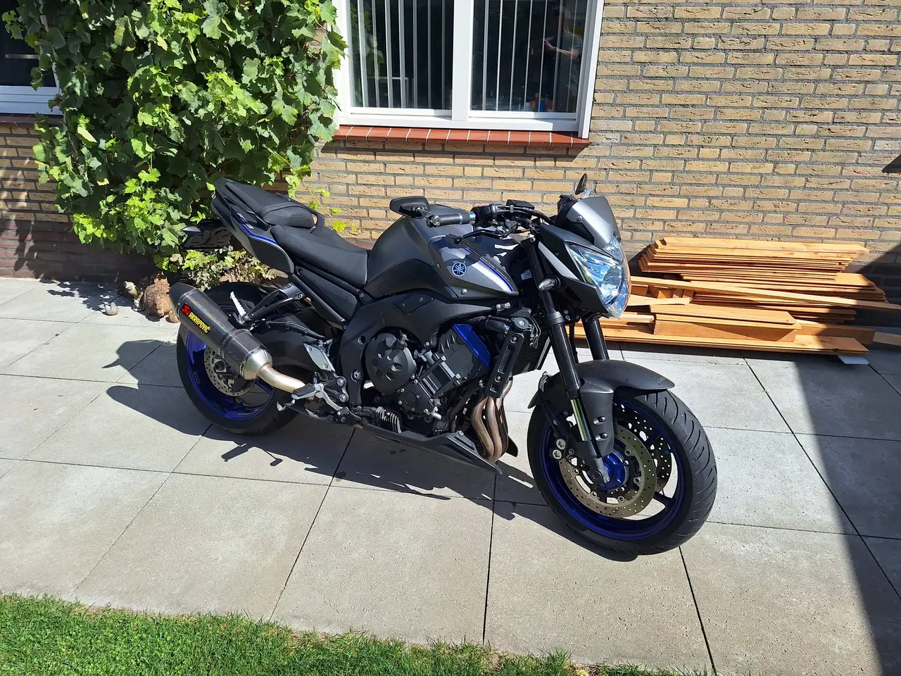 Yamaha FZ 8