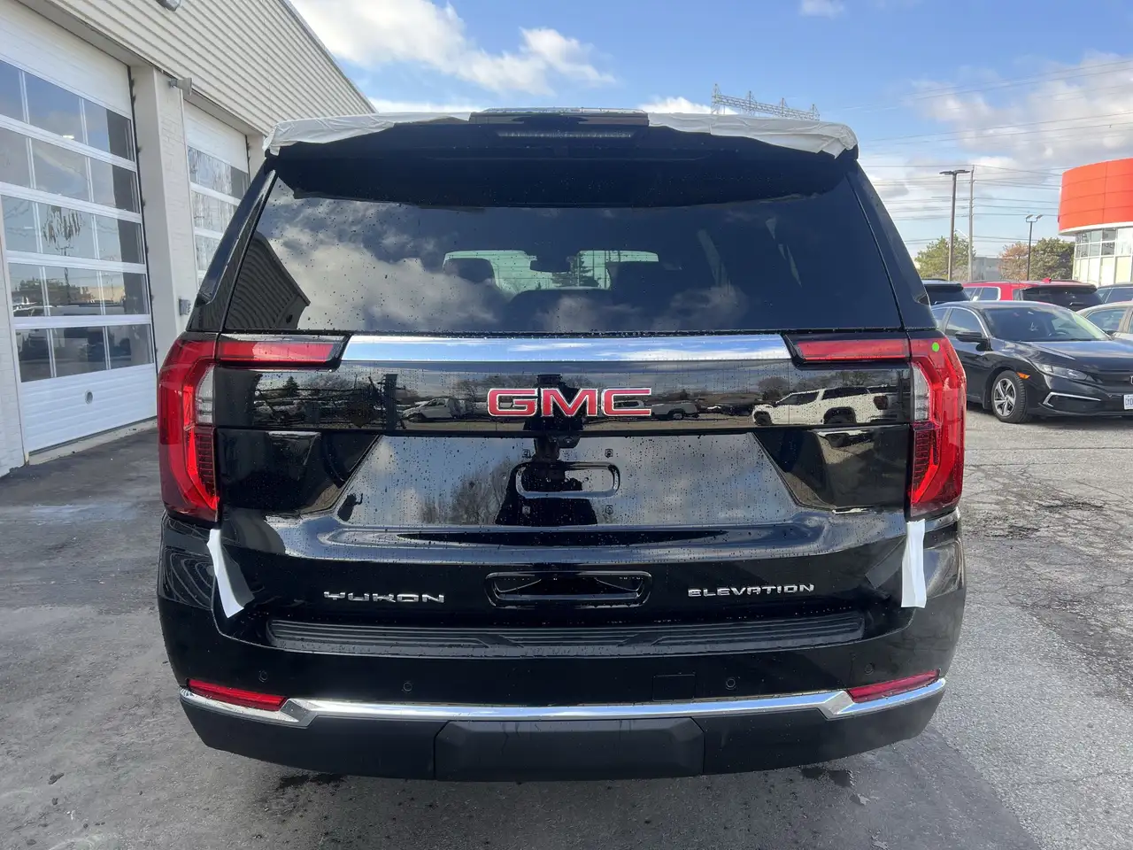 GMC Yukon снимка GMC Yukon