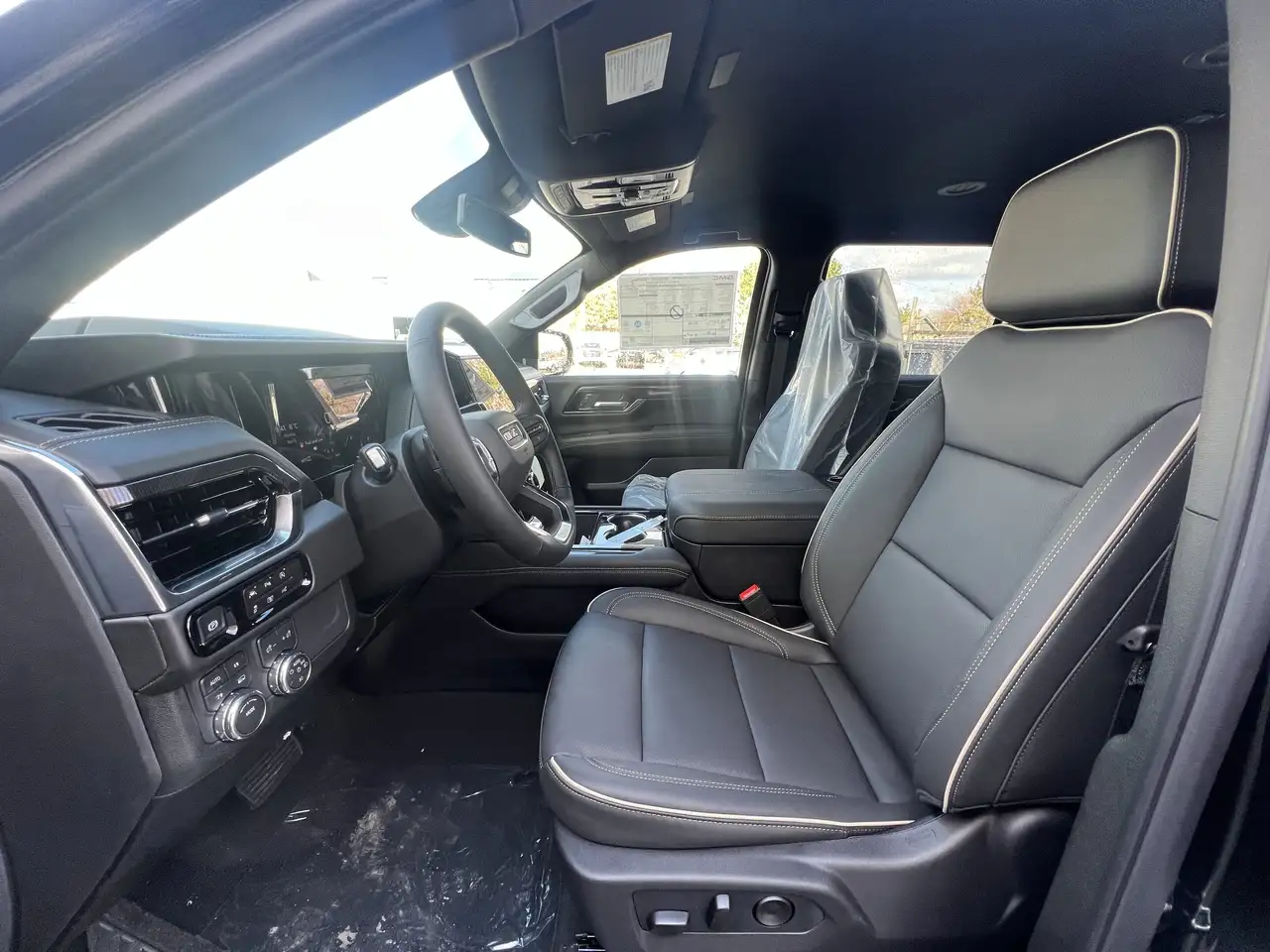 GMC Yukon снимка GMC Yukon