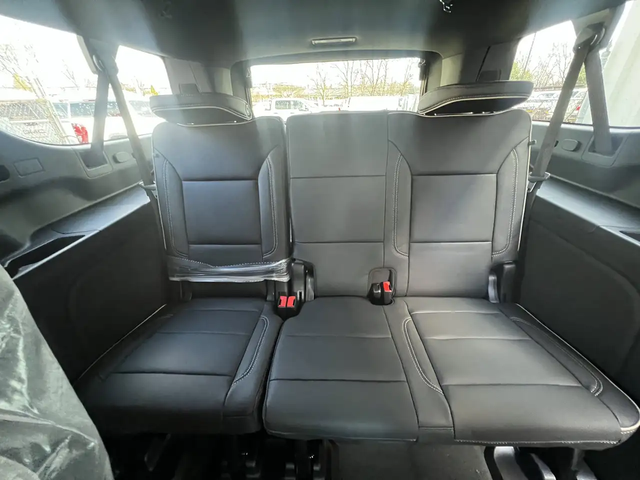 GMC Yukon снимка GMC Yukon