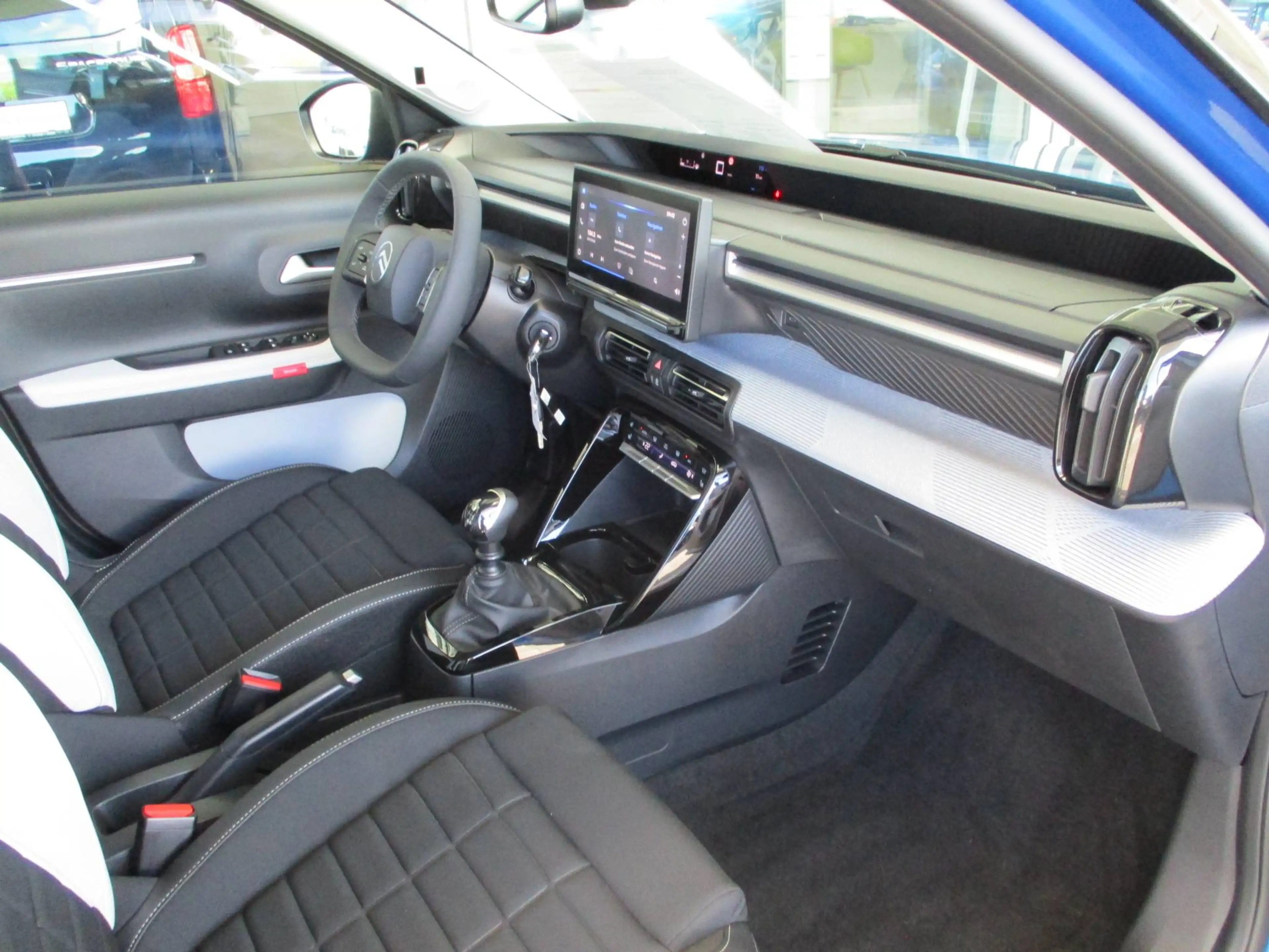Citroen C3 Turbo 100 MAX — photo 11