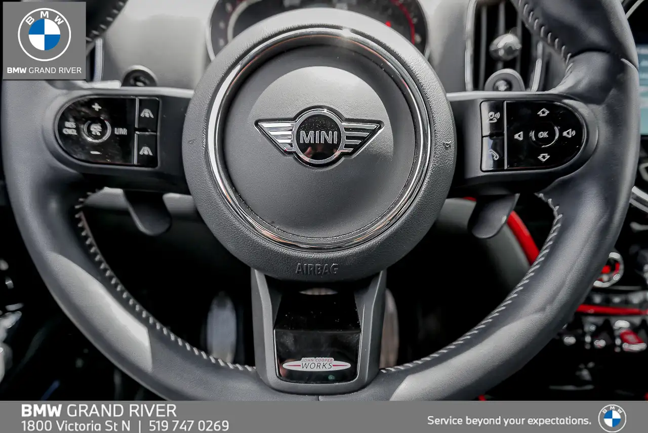MINI Countryman снимка MINI Countryman