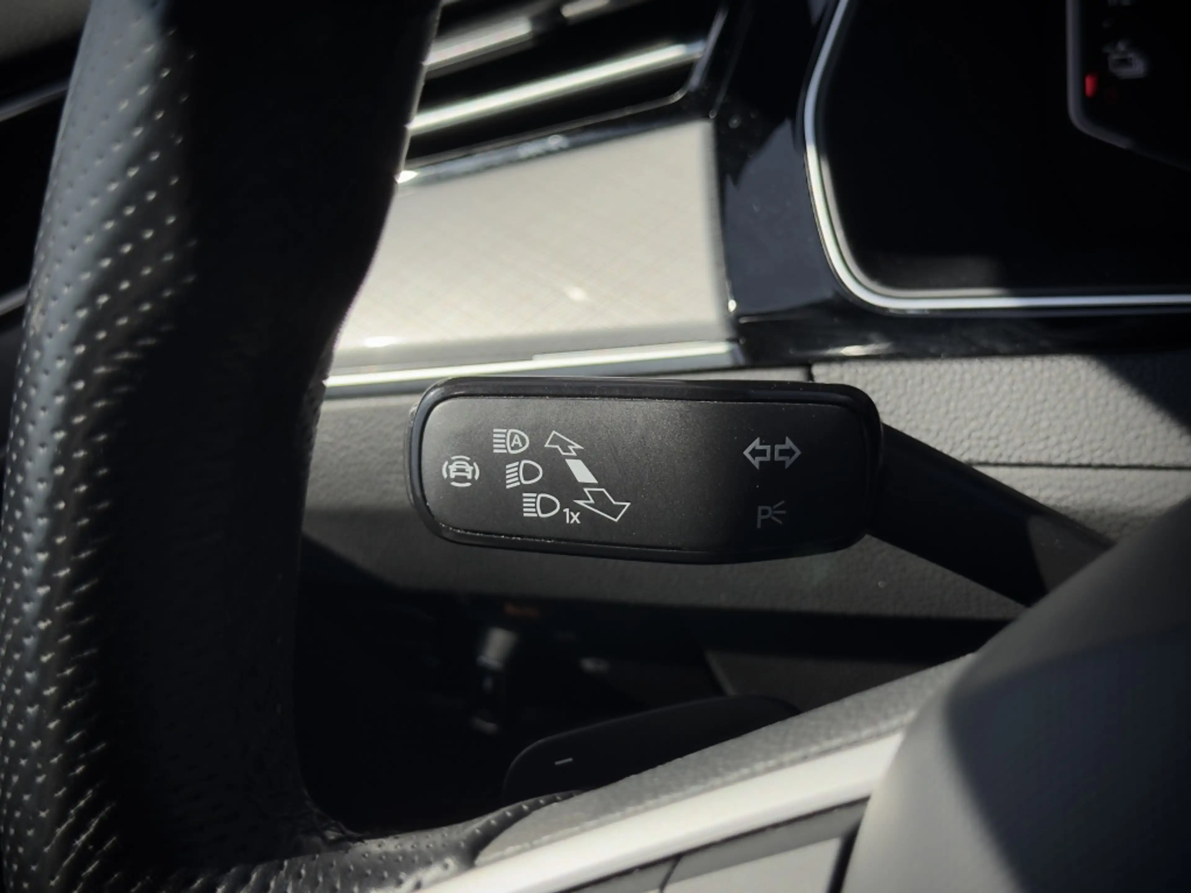 Volkswagen Passat Variant GTE | Panorama | Trekhaak | Leder | Ergoactive | I — photo 43