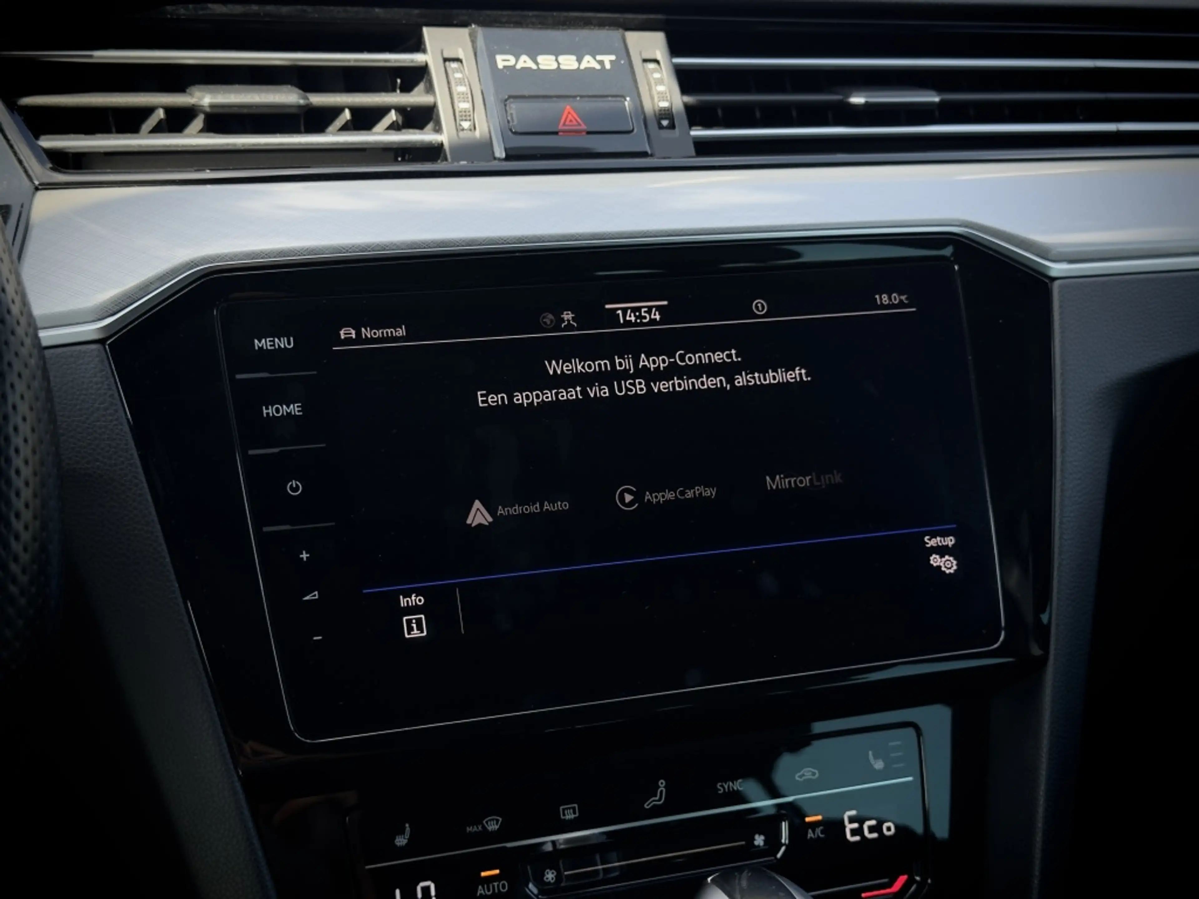 Volkswagen Passat Variant GTE | Panorama | Trekhaak | Leder | Ergoactive | I — photo 22