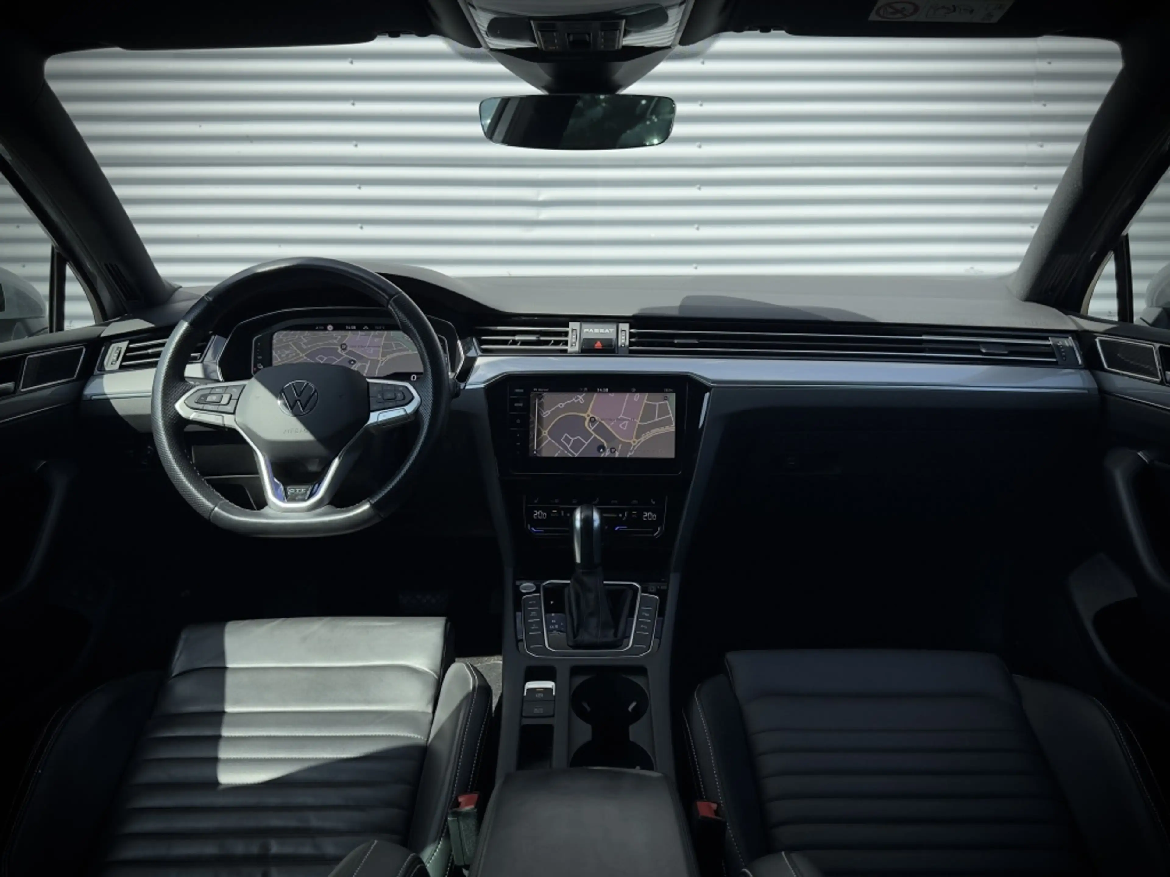 Volkswagen Passat Variant GTE | Panorama | Trekhaak | Leder | Ergoactive | I — photo 17