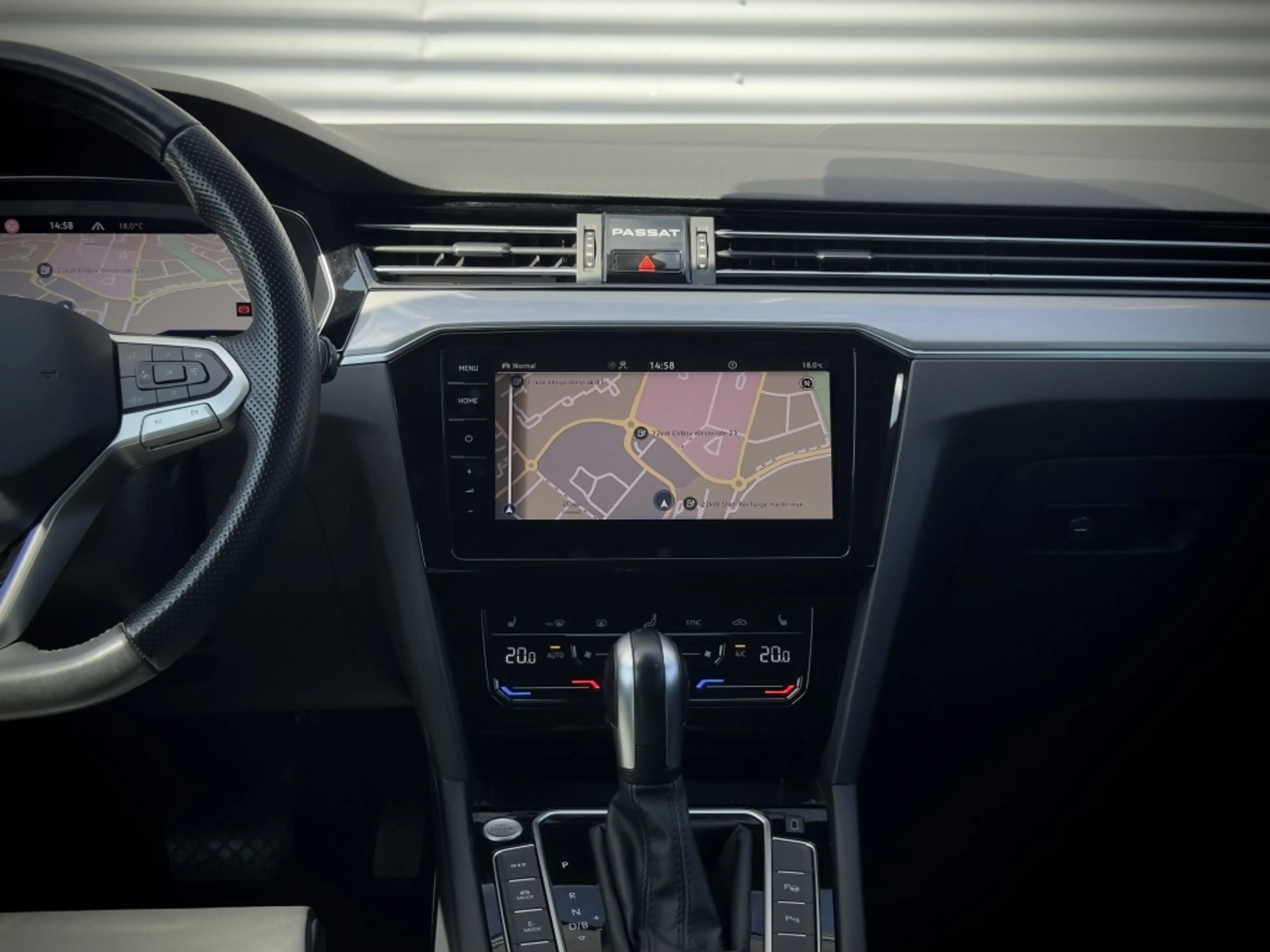 Volkswagen Passat Variant GTE | Panorama | Trekhaak | Leder | Ergoactive | I — photo 18